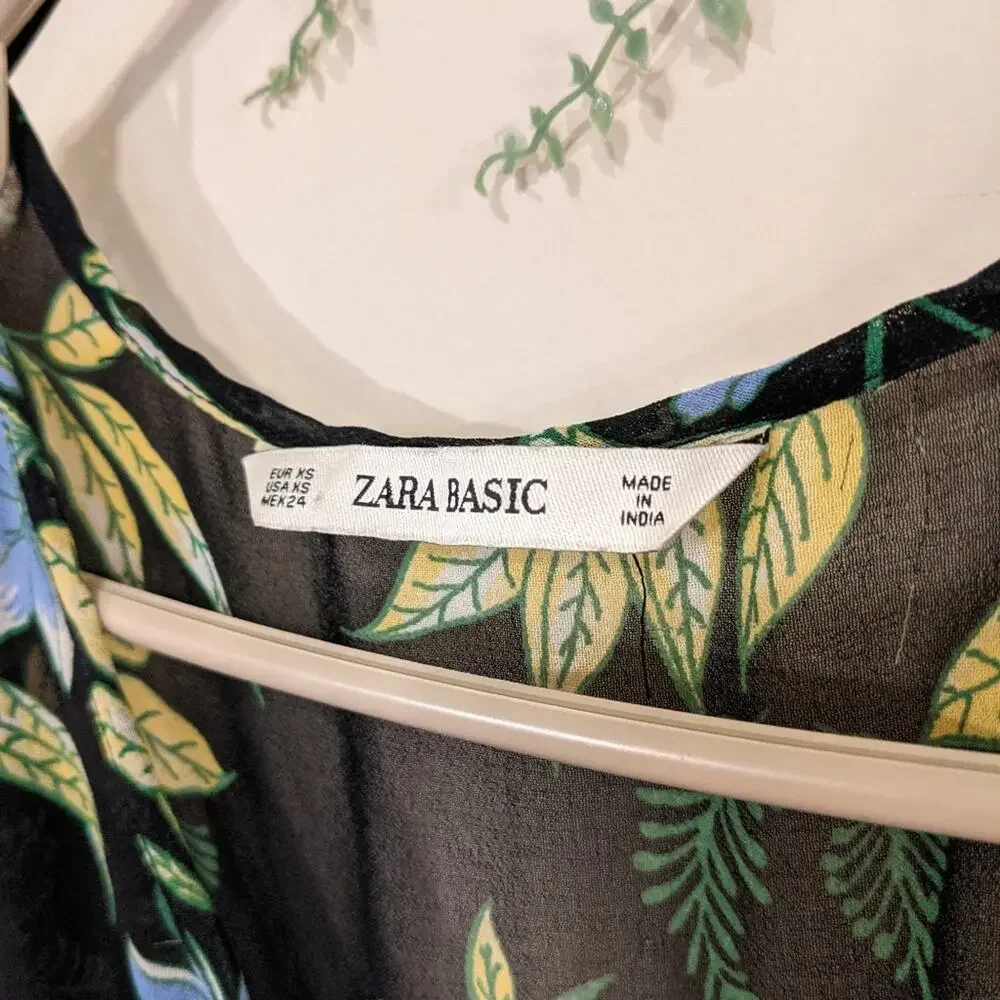 Zara Floral Pleated Dress Size XS - Picture 7 of 10